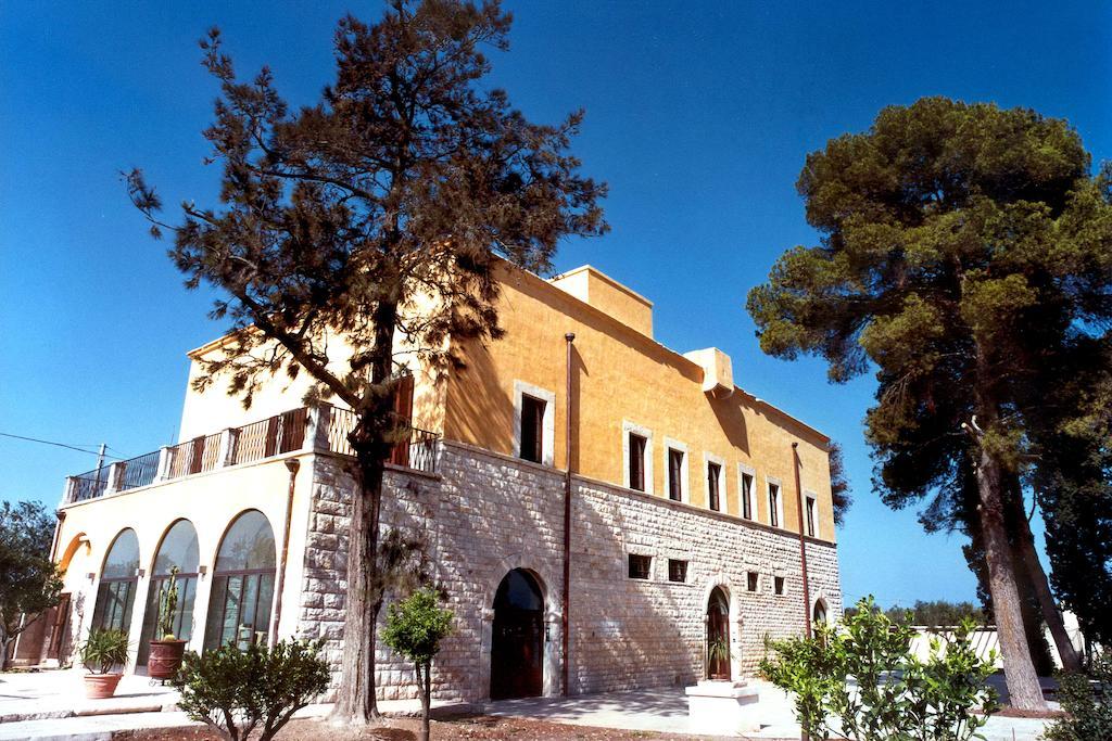 Villa Carcano Trani Exterior foto
